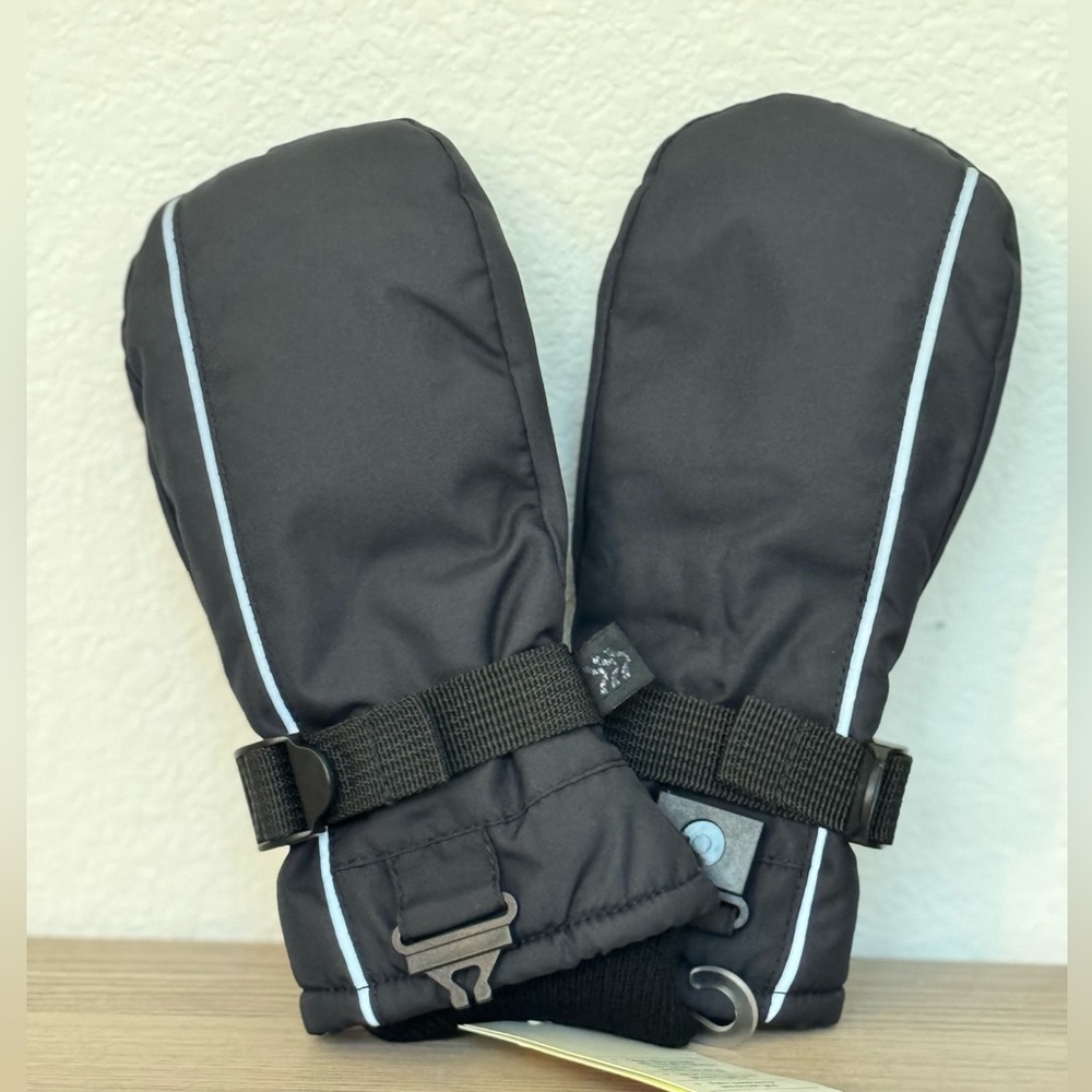 Kids snow mittens